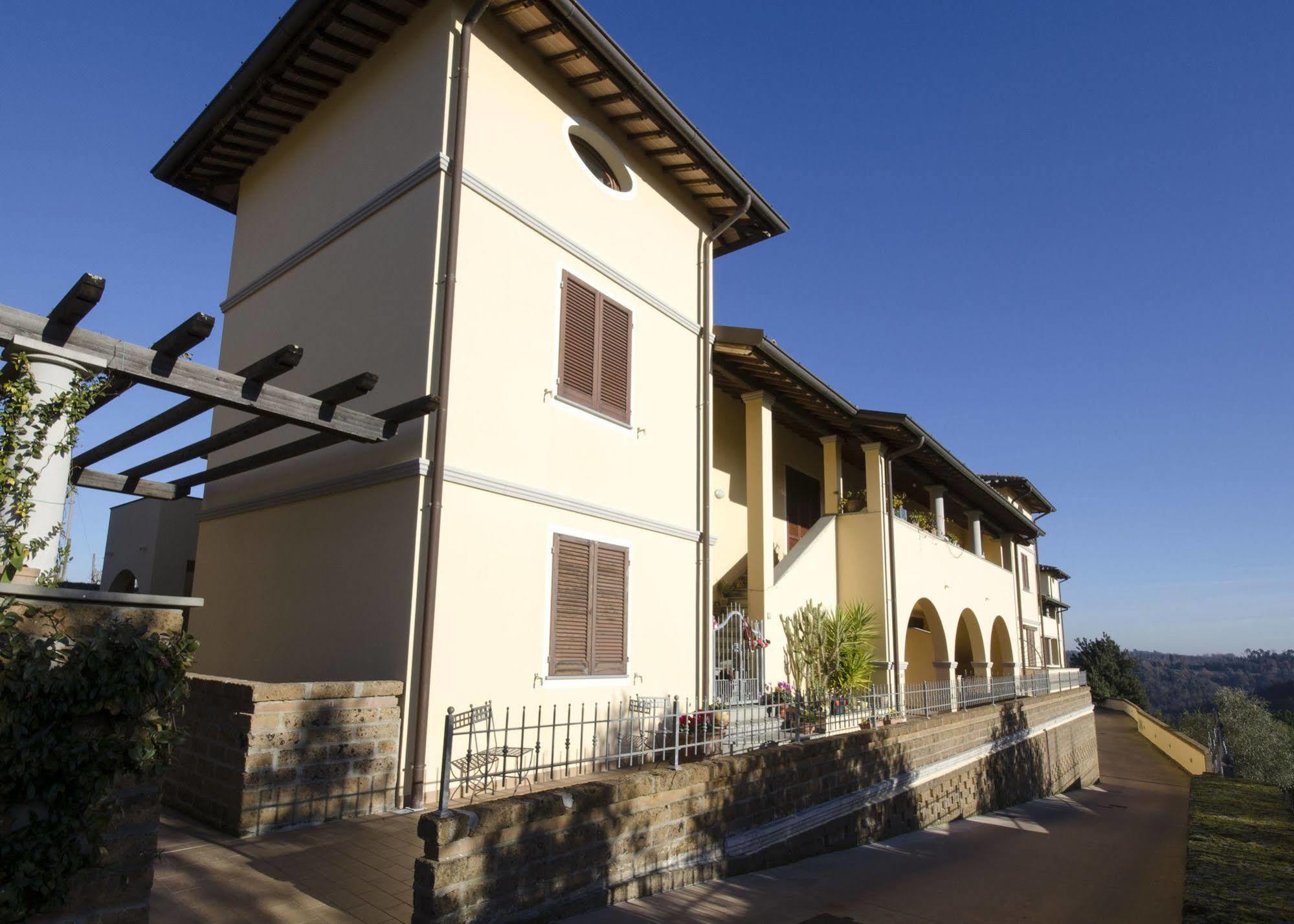 Il Borgo Di *