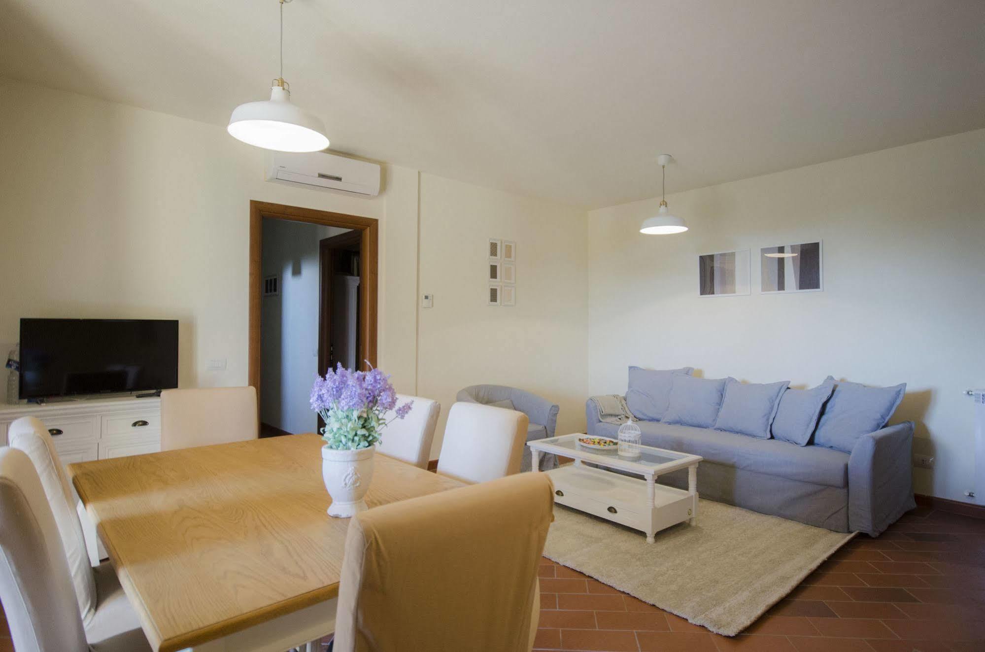 Il Borgo Di *